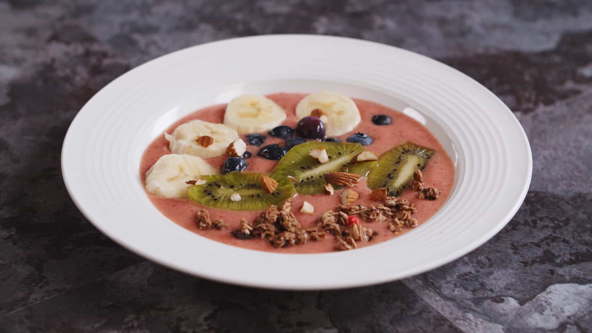 Finished berry smoothie bowl