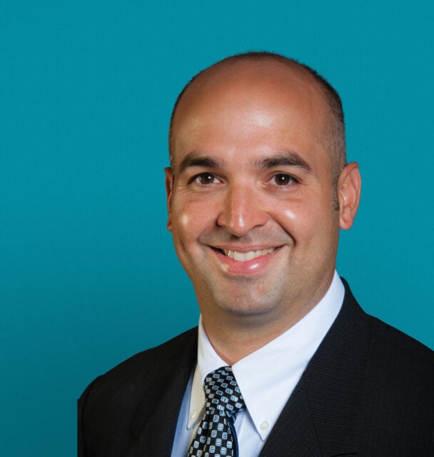 Provider headshot of Jorge Arzola, MD