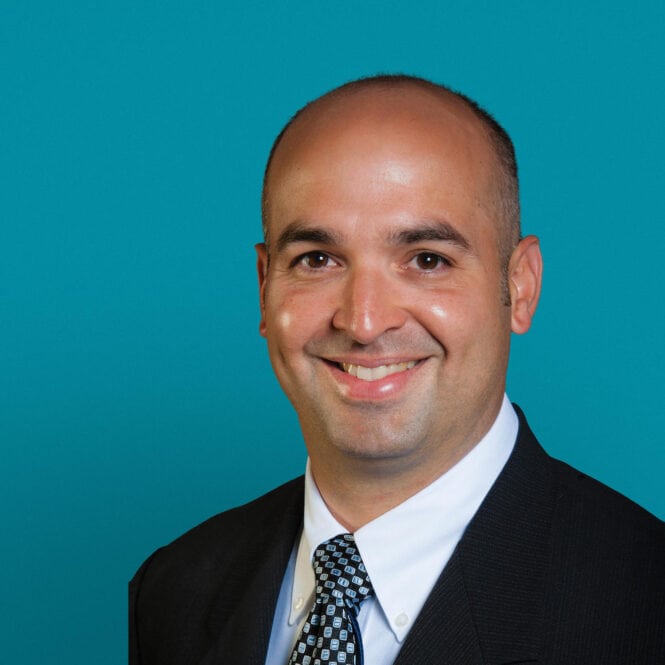 Provider headshot of Jorge Arzola, MD