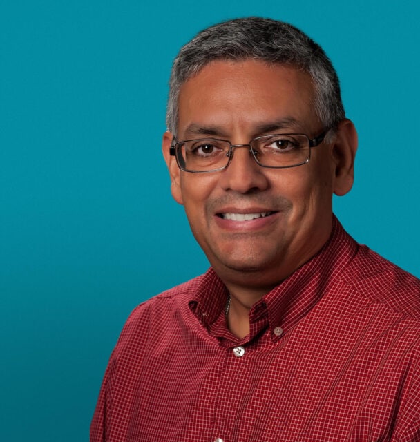 Provider headshot of Raymond Luna, MD