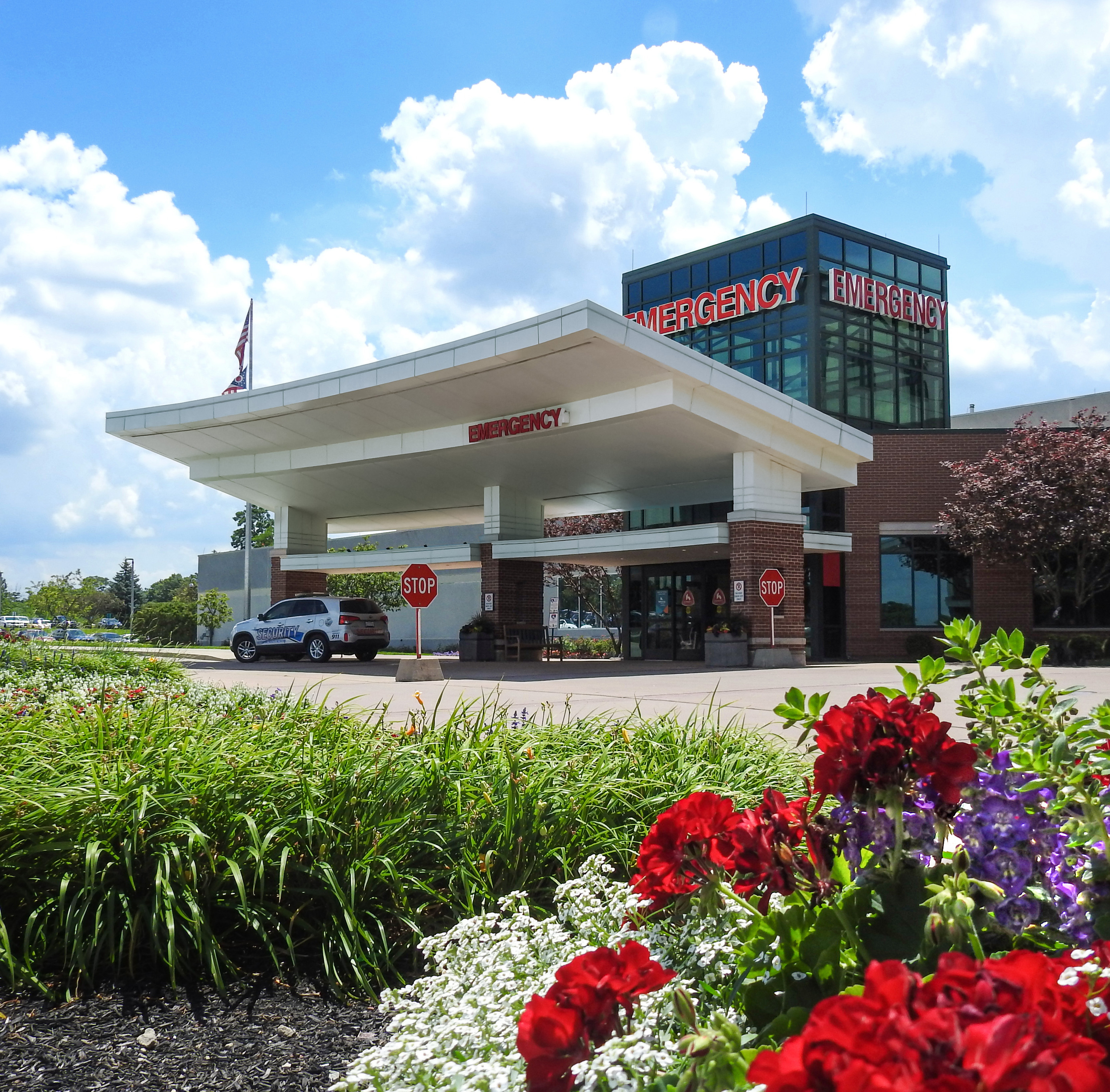 Sycamore Emergency Entrance