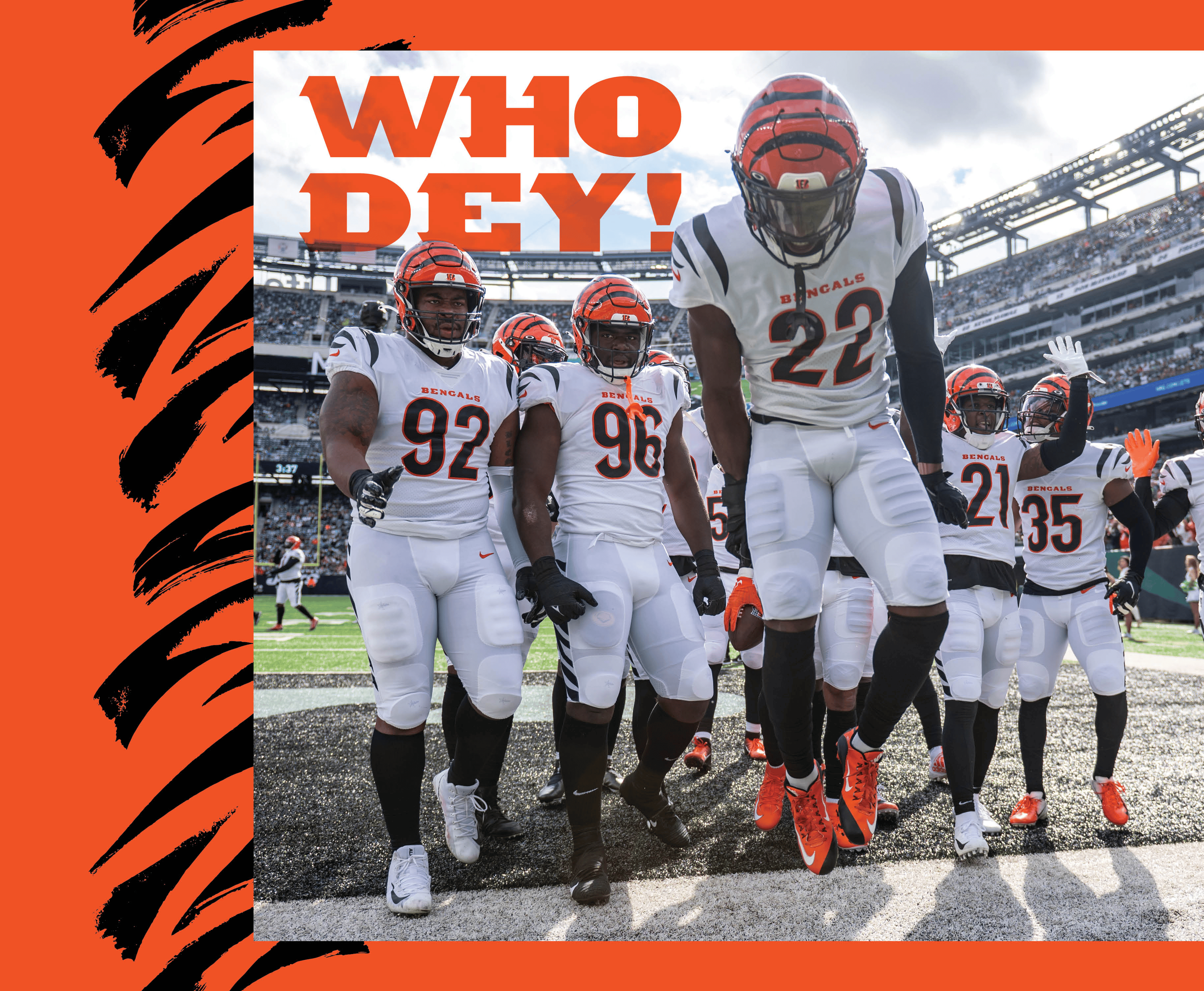 Bengals players celebrating touchdown