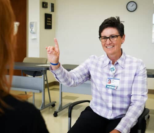 Julie Manuel doing EMDR therapy with a patient